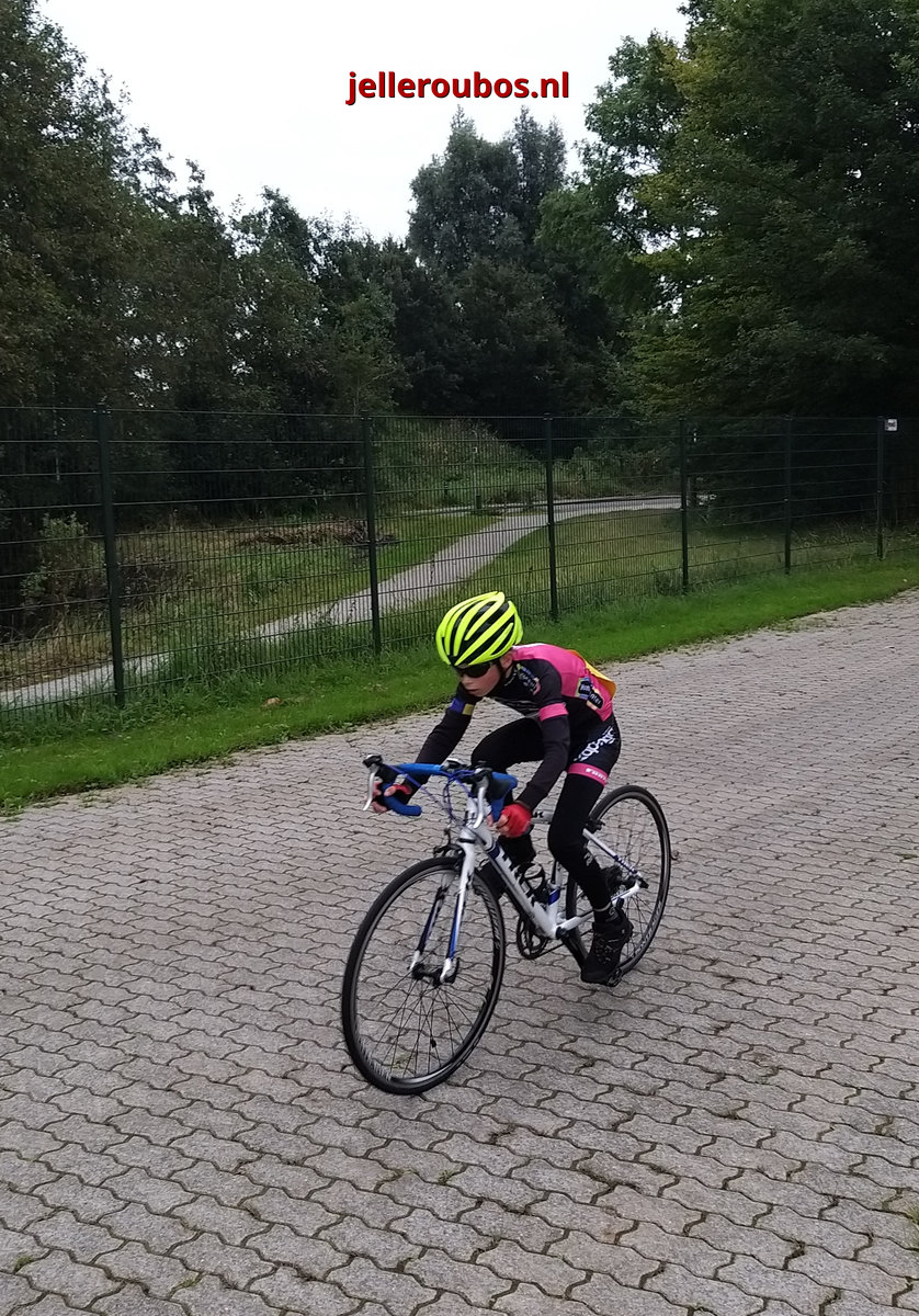 Bij WV Drachten op de baan